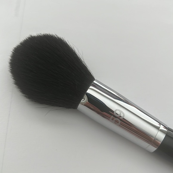 Sephora Pro Precision Powder Brush - Picture 3 of 3